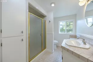 1865 Tabor St, Eugene, OR 97401 - Photo 37