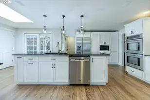 1865 Tabor St, Eugene, OR 97401 - Photo 11