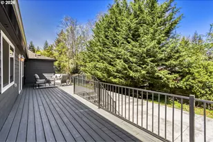 1731 Conifer Dr, Lake Oswego, OR 97034 - Photo 25