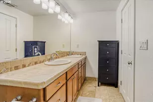 1731 Conifer Dr, Lake Oswego, OR 97034 - Photo 19