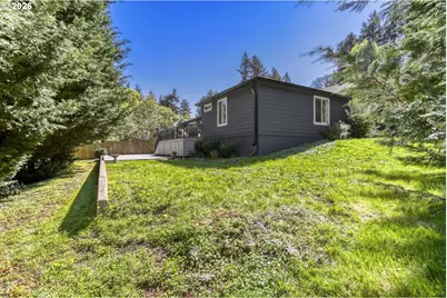 1731 Conifer Dr, Lake Oswego, OR 97034 - Photo 27