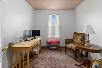 111 SE 12th St, Pendleton, OR 97801 - Photo 31