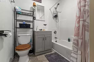 111 SE 12th St, Pendleton, OR 97801 - Photo 33