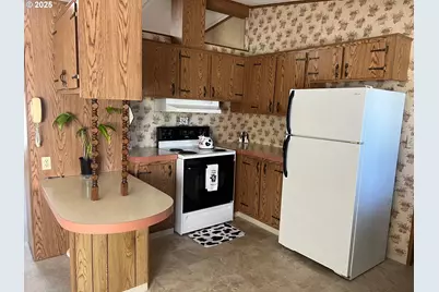 2150 Laura St #119, Springfield, OR 97477 - Photo 13