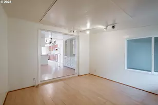 24333 Vaughn Rd, Veneta, OR 97487 - Photo 9