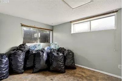 4715 SE 94th Ave, Portland, OR 97266 - Photo 23