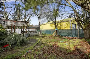 4715 SE 94th Ave, Portland, OR 97266 - Photo 37