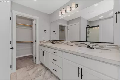 293 E Wayno Way, Newberg, OR 97132 - Photo 21