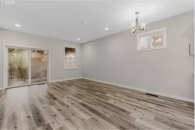 293 E Wayno Way, Newberg, OR 97132 - Photo 7