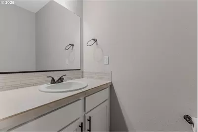 293 E Wayno Way, Newberg, OR 97132 - Photo 27