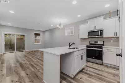 293 E Wayno Way, Newberg, OR 97132 - Photo 9