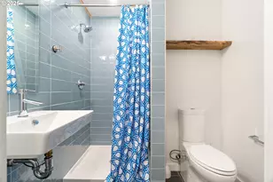 620 NE 61st Pl, Portland, OR 97213 - Photo 17