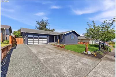 2070 Hayes St, North Bend, OR 97459 - Photo 1