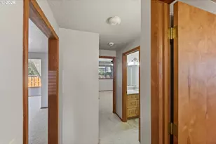 2070 Hayes St, North Bend, OR 97459 - Photo 25