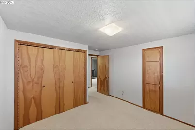 2070 Hayes St, North Bend, OR 97459 - Photo 23