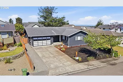 2070 Hayes St, North Bend, OR 97459 - Photo 43