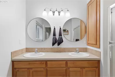 338 NW Foxglove St, Dallas, OR 97338 - Photo 25