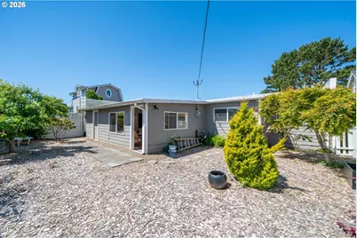 40 SE Conway Ave, Depoe Bay, OR 97341 - Photo 37