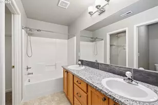 3215 SE Robin Cir, Hillsboro, OR 97123 - Photo 13