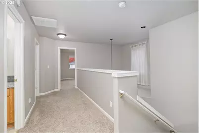 3215 SE Robin Cir, Hillsboro, OR 97123 - Photo 9