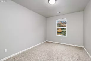 3215 SE Robin Cir, Hillsboro, OR 97123 - Photo 17