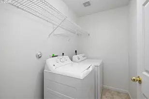 3215 SE Robin Cir, Hillsboro, OR 97123 - Photo 21