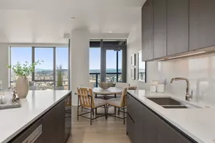 550 SW 10th Ave, Portland, OR 97205 - Photo 9