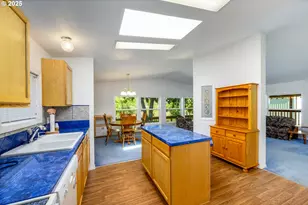 694 Tipton Rd, Roseburg, OR 97471 - Photo 11