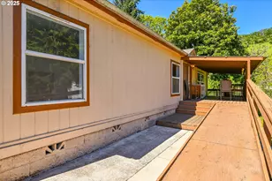 694 Tipton Rd, Roseburg, OR 97471 - Photo 3