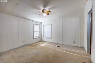 130 Walter Ct, Roseburg, OR 97471 - Photo 13