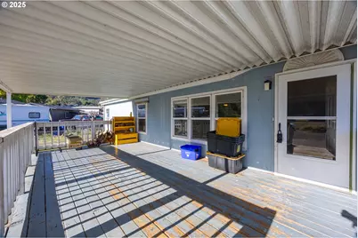 130 Walter Ct, Roseburg, OR 97471 - Photo 5