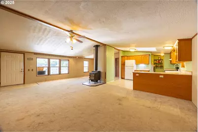 130 Walter Ct, Roseburg, OR 97471 - Photo 9