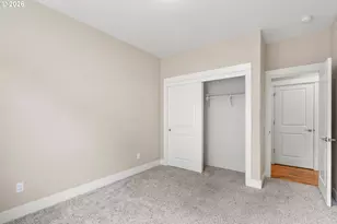 110 W Flangas Ave, Roseburg, OR 97471 - Photo 29