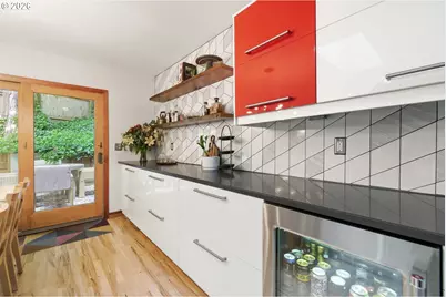5011 SW Fairhaven Dr, Portland, OR 97221 - Photo 11