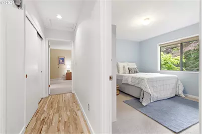 5011 SW Fairhaven Dr, Portland, OR 97221 - Photo 19