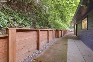 5011 SW Fairhaven Dr, Portland, OR 97221 - Photo 31