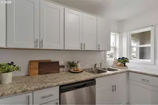 809 SW Ash St, Dallas, OR 97338 - Photo 15