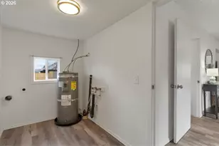 809 SW Ash St, Dallas, OR 97338 - Photo 27