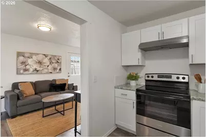 809 SW Ash St, Dallas, OR 97338 - Photo 17