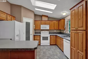 4898 S Loftus Rd, Florence, OR 97439 - Photo 21