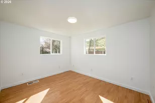 2745 W Jay Ave, Roseburg, OR 97471 - Photo 25