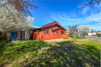 2745 W Jay Ave, Roseburg, OR 97471 - Photo 29