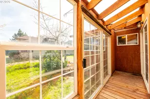 2745 W Jay Ave, Roseburg, OR 97471 - Photo 15