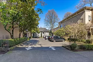 2141 NW Davis St, Portland, OR 97210 - Photo 5
