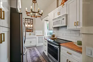 2141 NW Davis St, Portland, OR 97210 - Photo 15