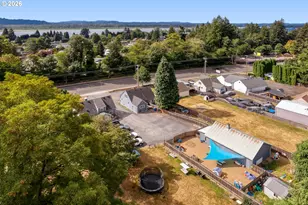 853 E St, Washougal, WA 98671 - Photo 7