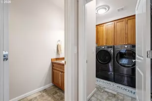 1401 Ranier Loop NW, Salem, OR 97304 - Photo 19