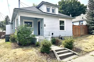 504 Spring Ave, La Grande, OR 97850 - Photo 1