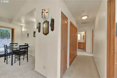 445 Kalapuya Way, Cottage Grove, OR 97424 - Photo 21