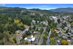 445 Kalapuya Way, Cottage Grove, OR 97424 - Photo 27